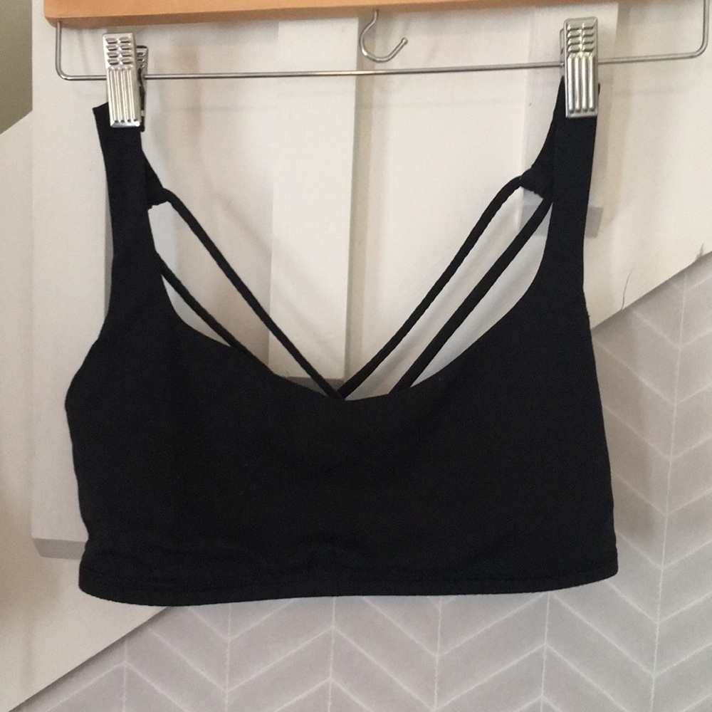 Lululemon free to be bra
